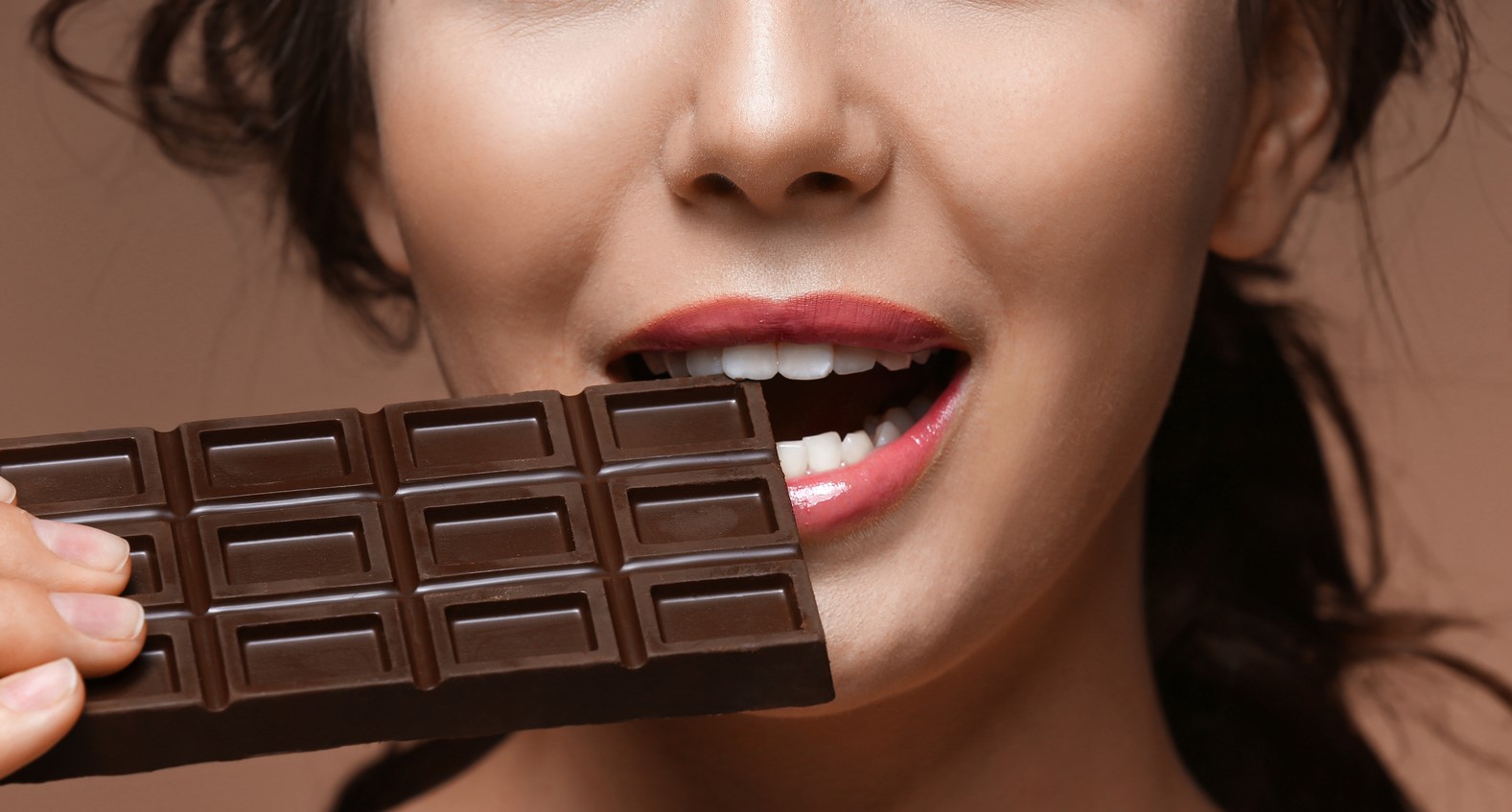 Horká čokoláda znižuje chuť do jedla