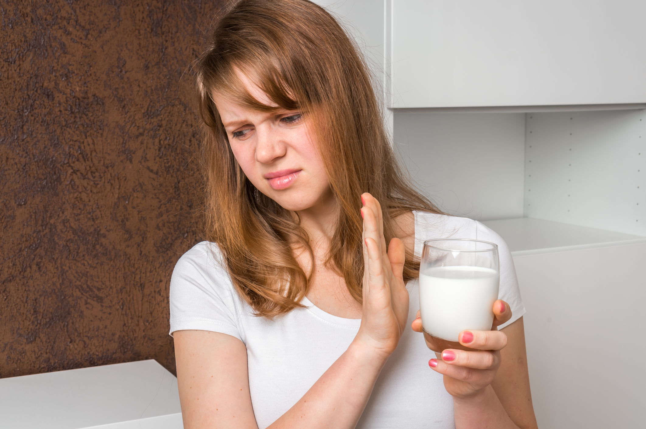 Organizmus mnohých nedokáže po čase odbúrať mliečny cukor, laktózu, alebo len z časti odbúra, čo má za následok nadúvanie